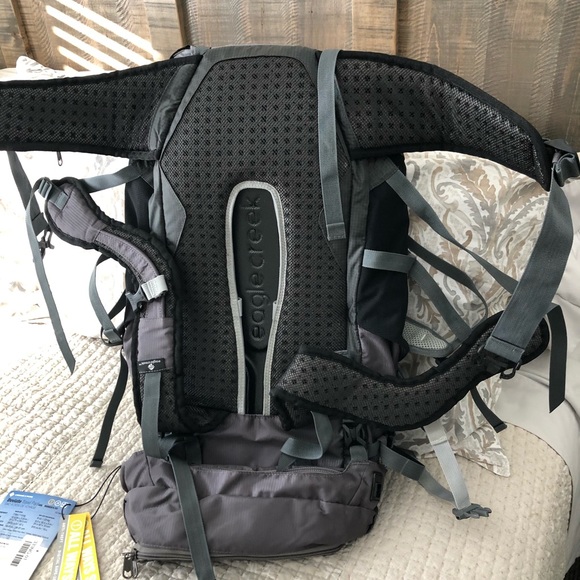 Eagle Creek Deviate 60L ladies Travel pack, new never used with tags. - Picture 4 of 5